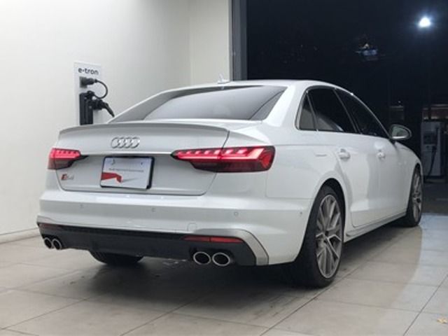 Audi S4 2021-08 11564-1