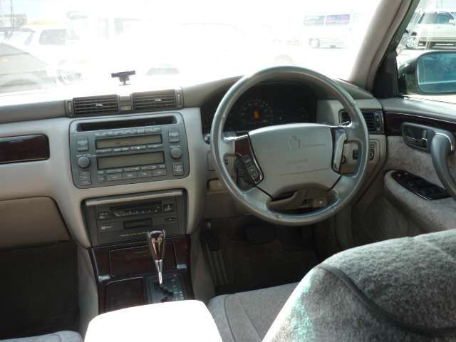 Toyota CROWN MAJESTA 1999-12 4013-6