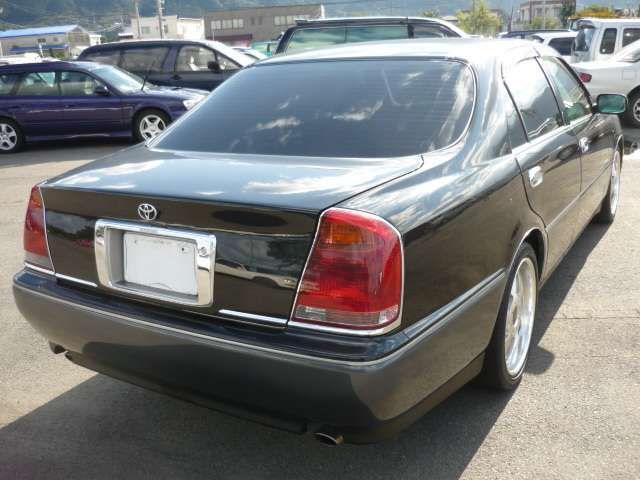 Toyota CROWN MAJESTA 1999-12 4013-1