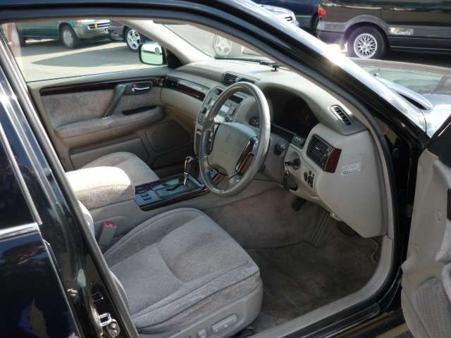 Toyota CROWN MAJESTA 1999-12 4013-3