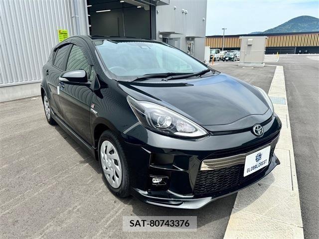 Toyota AQUA 2019-06 260886-3