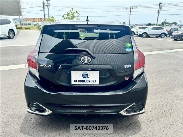 Toyota AQUA 2019-06 260886-7