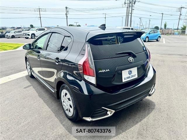 Toyota AQUA 2019-06 260886-8