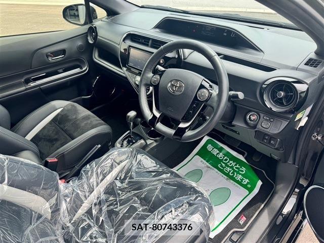 Toyota AQUA 2019-06 260886-10