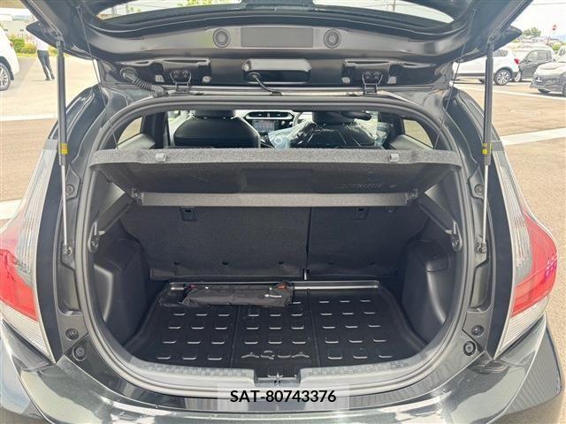 Toyota AQUA 2019-06 260886-12