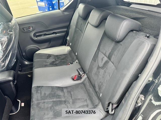 Toyota AQUA 2019-06 260886-13
