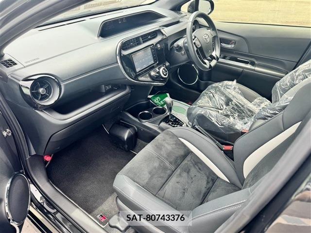 Toyota AQUA 2019-06 260886-14