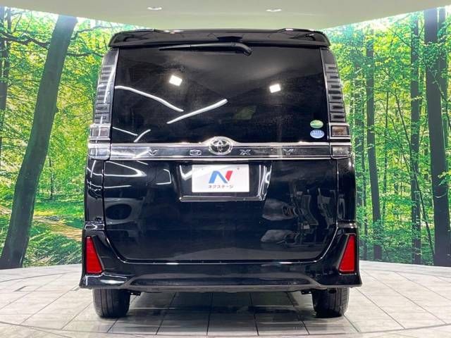 Toyota VOXY 2018-01 192150-16