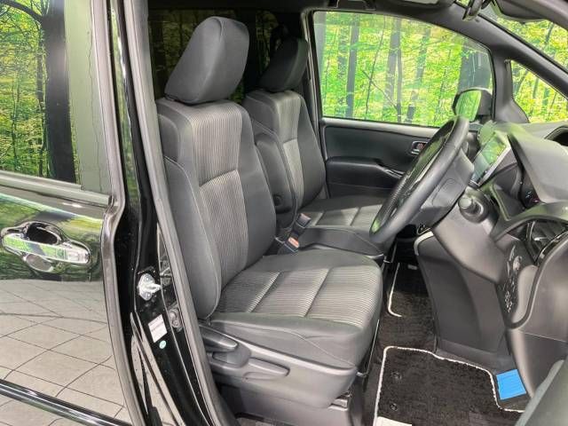 Toyota VOXY 2018-01 192150-8