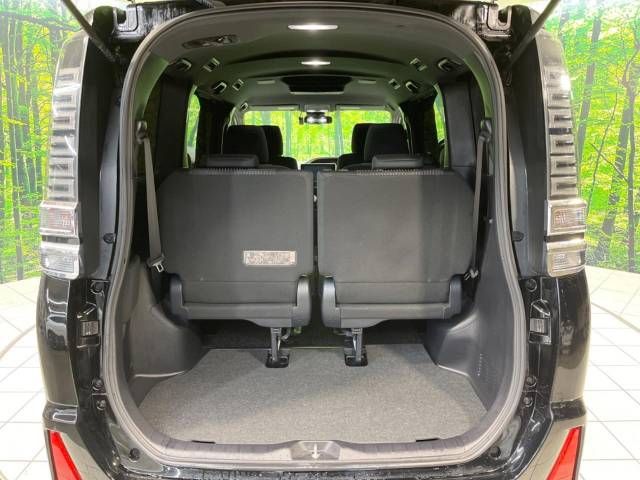Toyota VOXY 2018-01 192150-11
