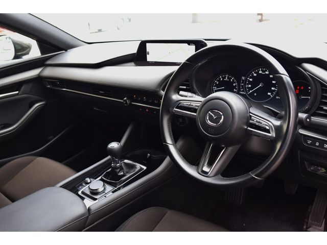 Mazda MAZDA3 2021-03 8400-3