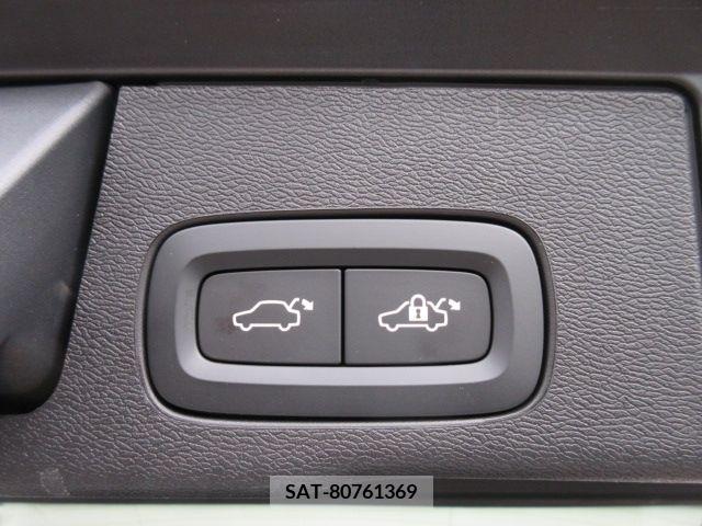 Volvo XC60 2021-12 338210-28