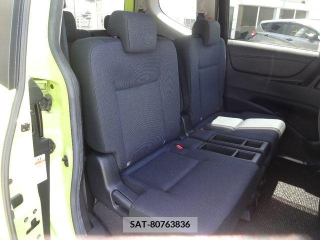 Toyota SIENTA 2016-07 285056-7