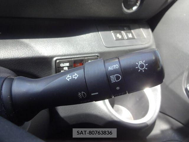 Toyota SIENTA 2016-07 285056-19