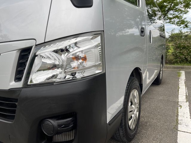 Nissan NV350 Caravan 2016-05 8026-15