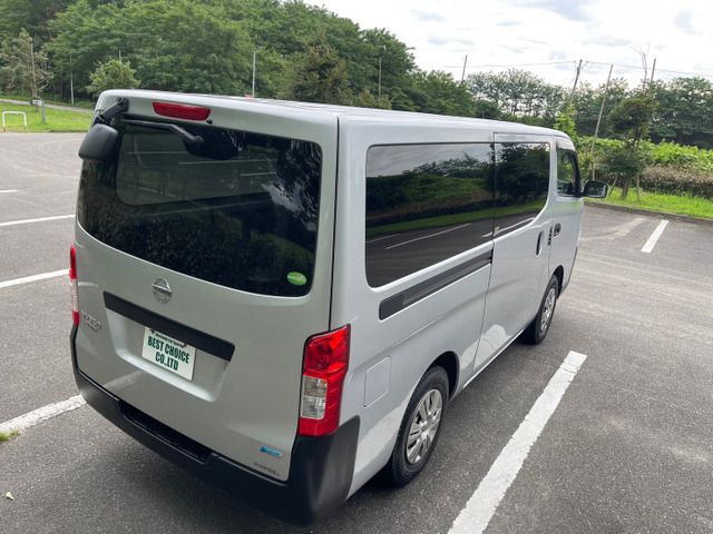 Nissan NV350 Caravan 2016-05 8026-10