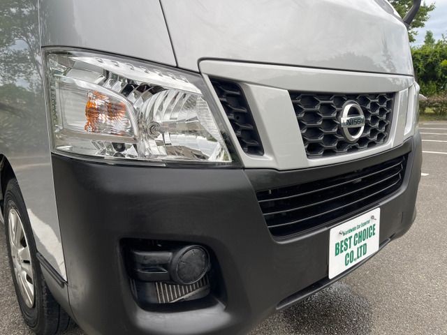 Nissan NV350 Caravan 2016-05 8026-14