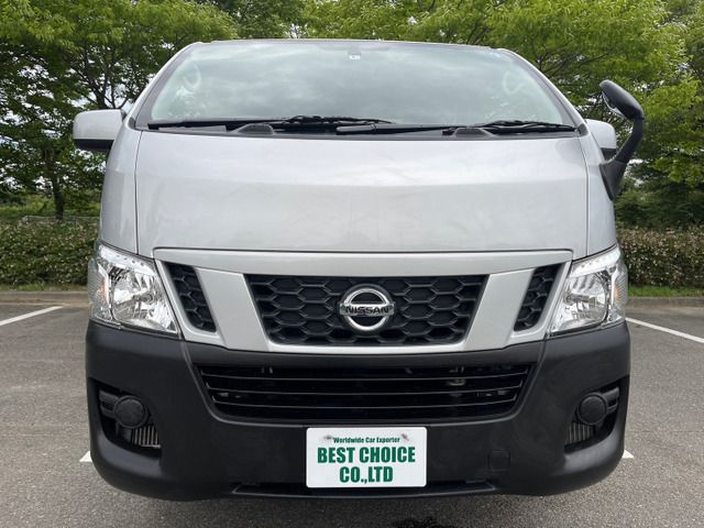 Nissan NV350 Caravan 2016-05 8026-5