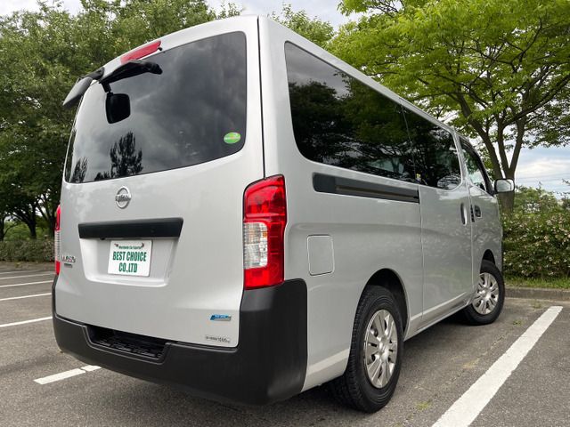 Nissan NV350 Caravan 2016-05 8026-2
