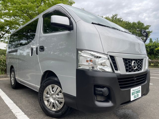 Nissan NV350 Caravan 2016-05 8026-1