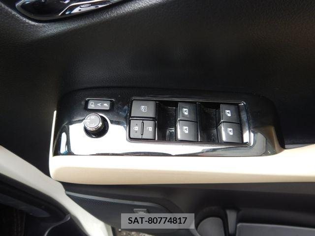 Toyota ALPHARD 2018-03 282954-10
