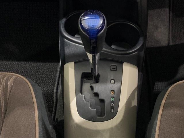 Toyota AQUA 2012-11 193890-23