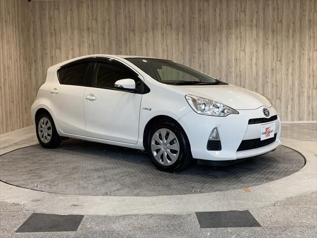 Toyota AQUA 2012-11 193890-2