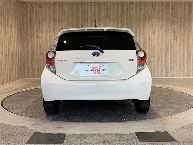 Toyota AQUA 2012-11 193890-5