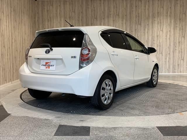 Toyota AQUA 2012-11 193890-4
