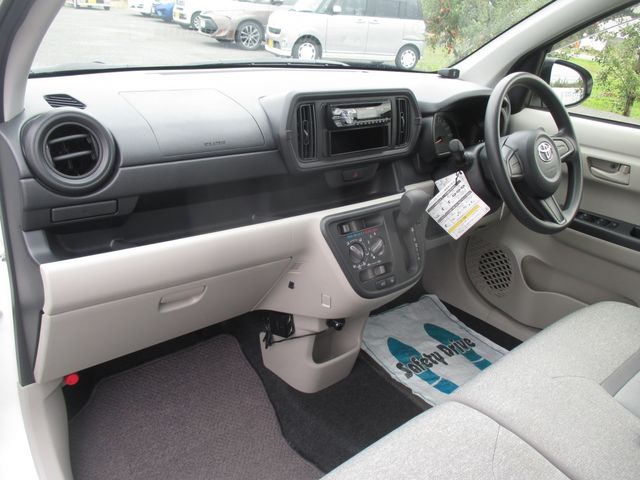 Toyota PASSO 2016-10 15981-13