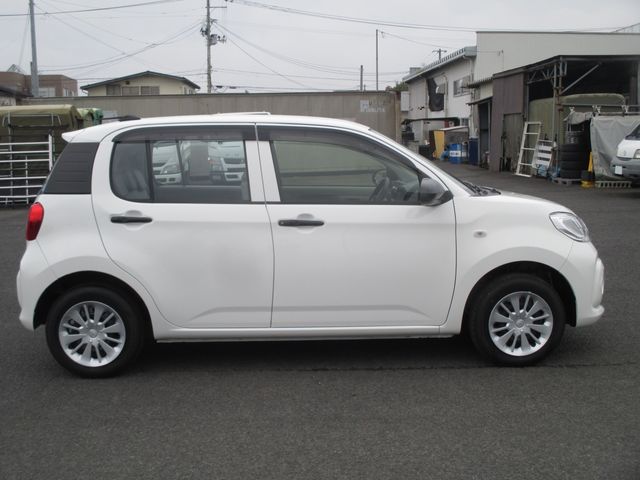Toyota PASSO 2016-10 15981-3