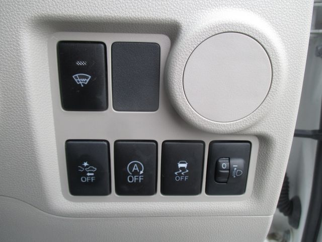 Toyota PASSO 2016-10 15981-21