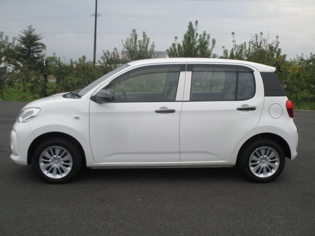 Toyota PASSO 2016-10 15981-4
