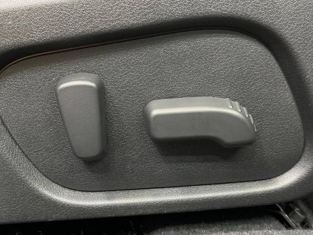 Subaru LEVORG 2019-02 24908-7