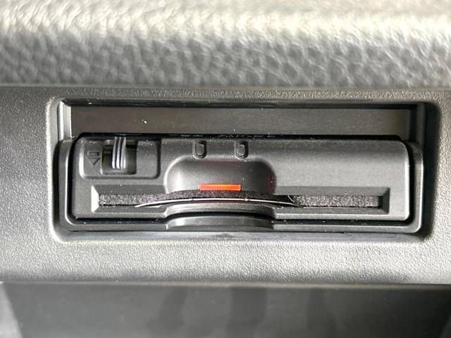Nissan ELGRAND 2019-01 194802-5