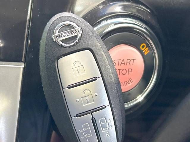 Nissan ELGRAND 2019-01 194802-7