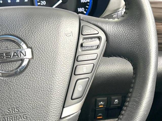 Nissan ELGRAND 2019-01 194802-3