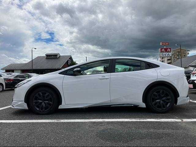 Toyota PRIUS 2023-06 191883-14