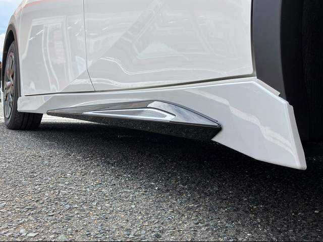Toyota PRIUS 2023-06 191883-17
