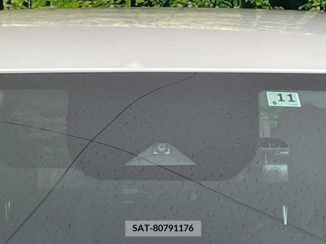 Nissan NOTE 2021-11 279857-6