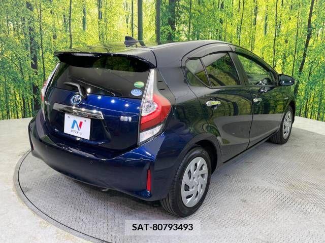 Toyota AQUA 2019-04 262654-17