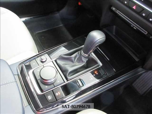 Mazda CX-30 2023-03 354930-18