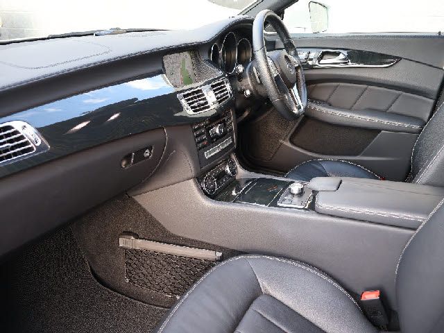 Mercedes Benz CLS-CLASS 2013-01 27224-1