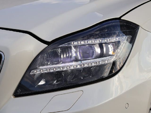 Mercedes Benz CLS-CLASS 2013-01 27224-19