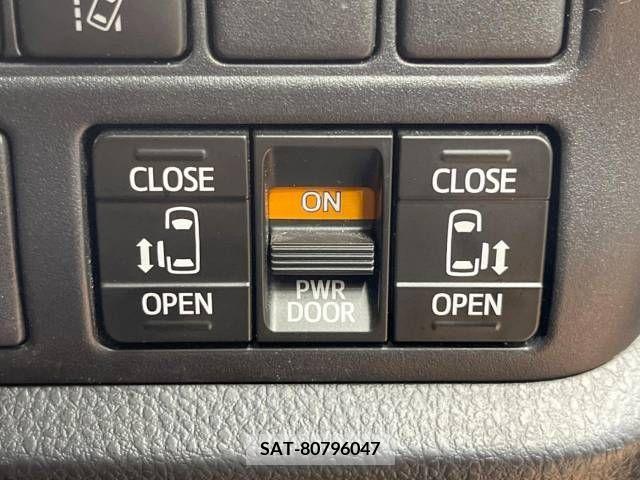 Toyota VOXY 2020-03 289088-5