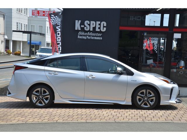 Toyota PRIUS 2018-12 4249-3
