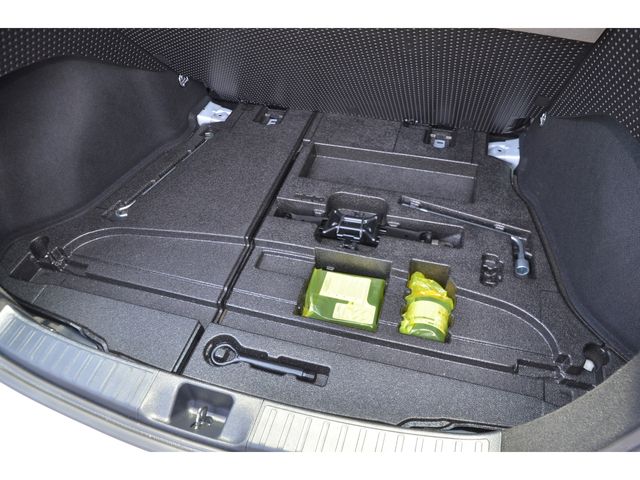 Toyota PRIUS 2018-12 4249-18
