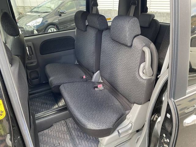 Toyota SIENTA 2012-05 192703-13