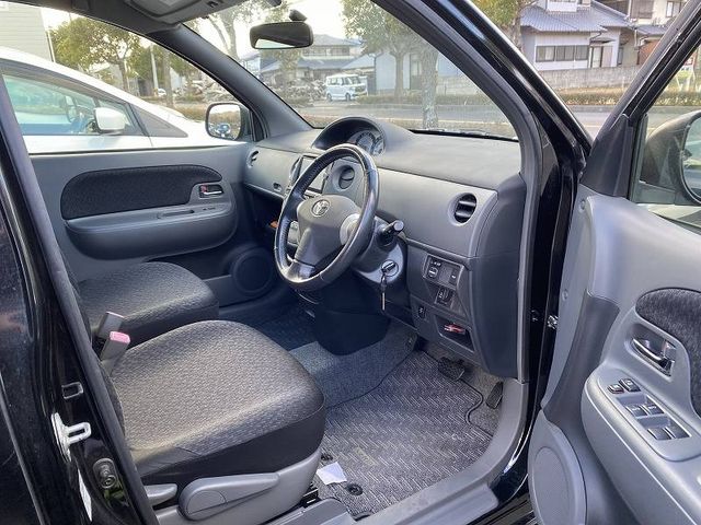 Toyota SIENTA 2012-05 192703-10