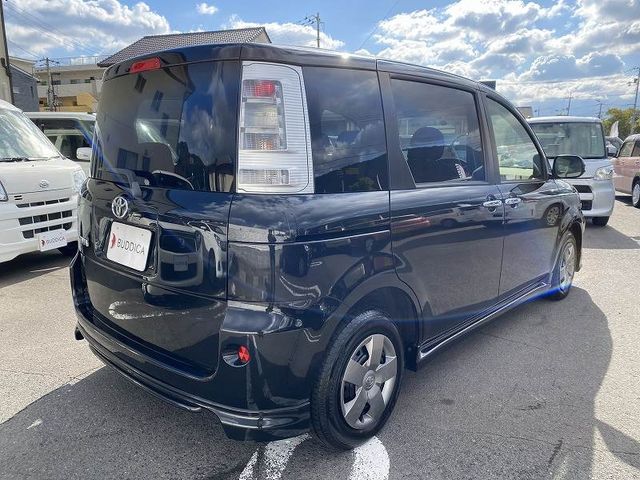Toyota SIENTA 2012-05 192703-7